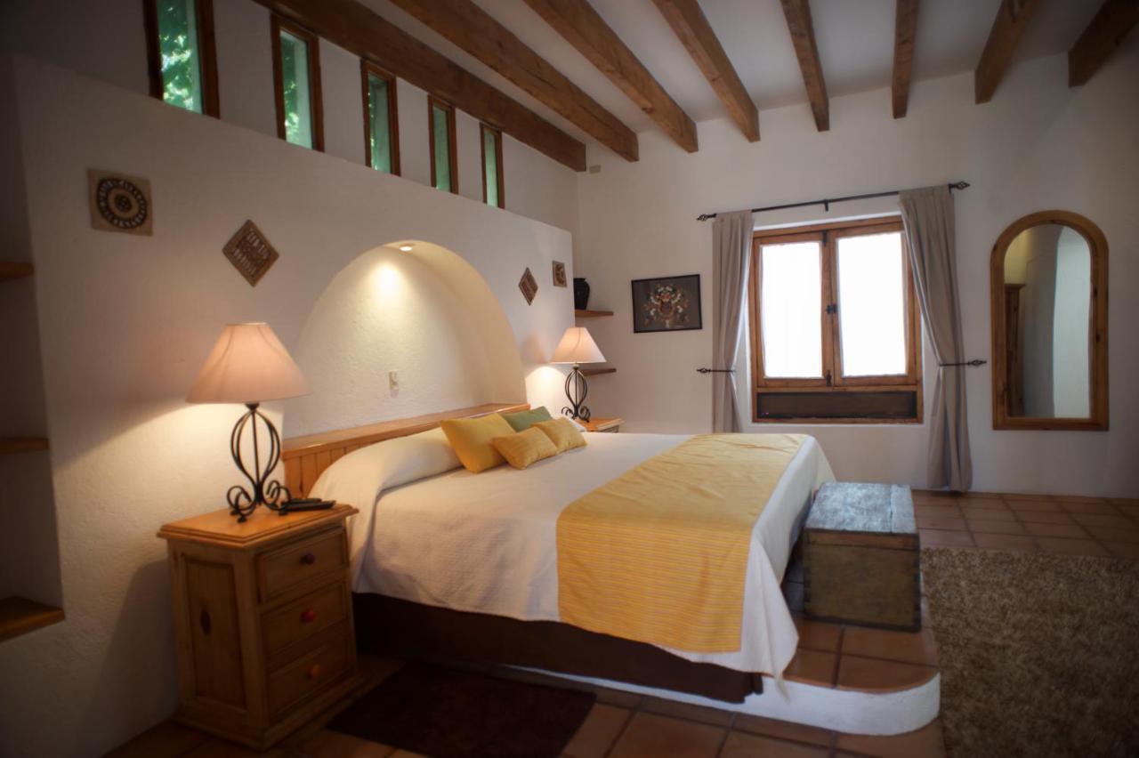 La Casona De Los Colibries El Pueblito  Oda fotoğraf